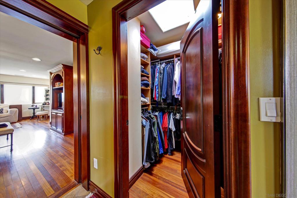 2540 Chatsworth Property Photo 43