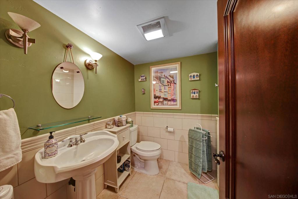 2540 Chatsworth Property Photo 61