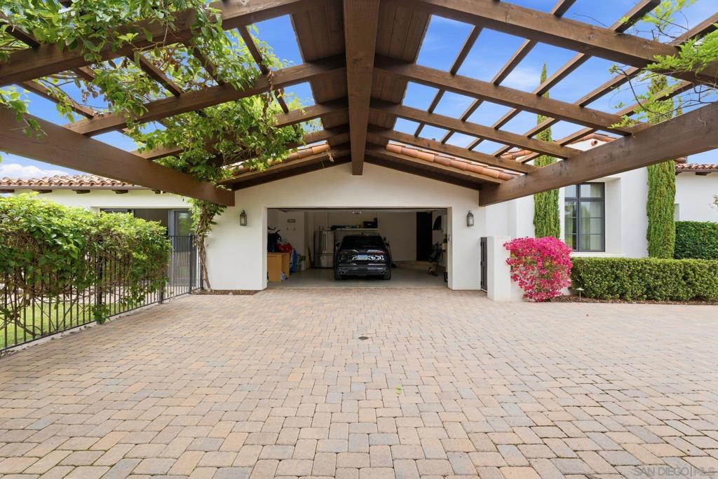 14942 Encendido Property Photo 63