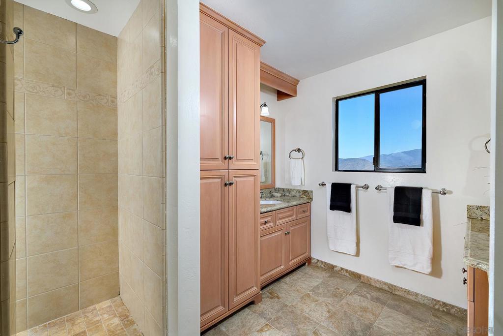 13588 Mcnally Property Photo 22