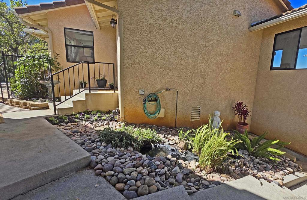 13588 Mcnally Property Photo 37