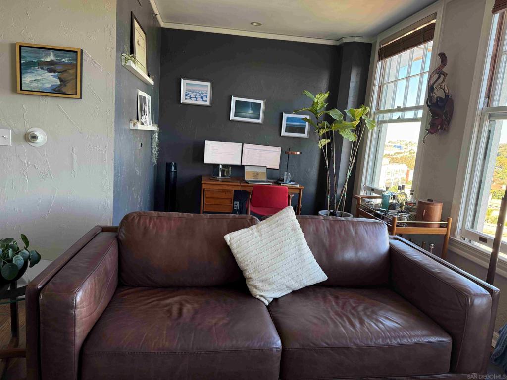 702 Ash 1002 Property Photo 7
