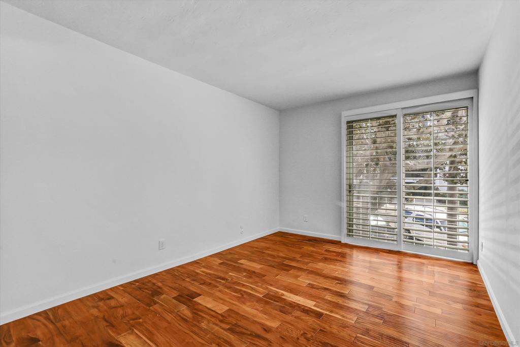 2410 Albatross St 9 Property Photo 20