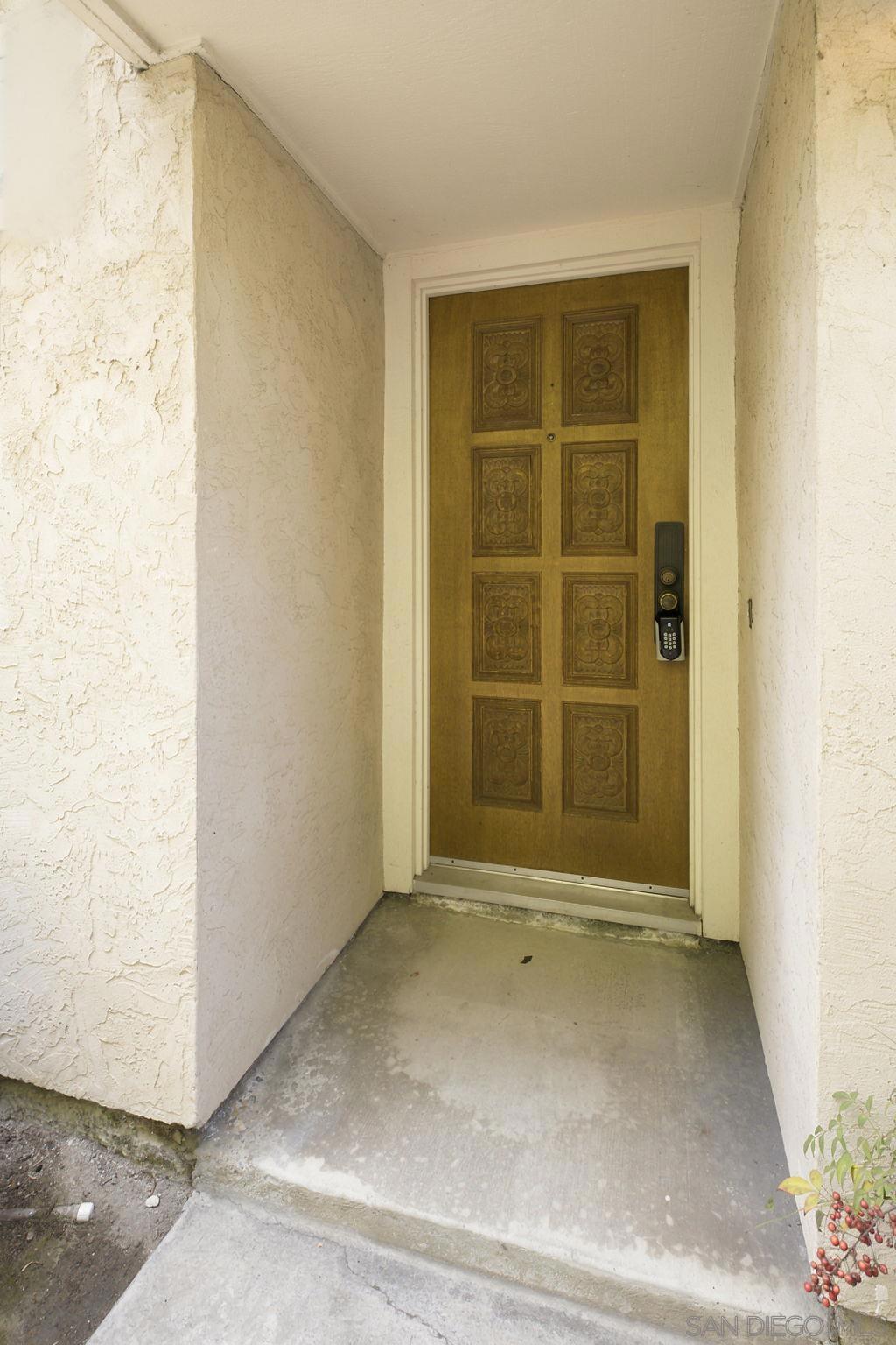 1612 Bridgeview Dr Property Photo 4