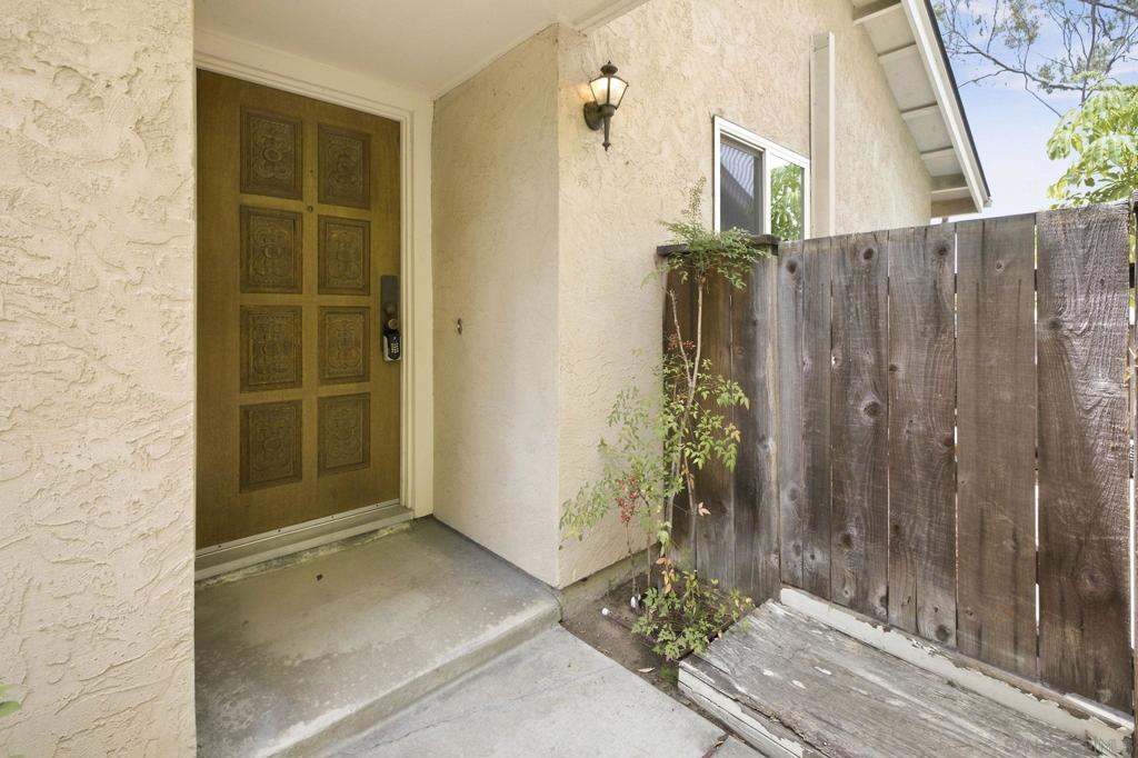1612 Bridgeview Dr Property Photo 5