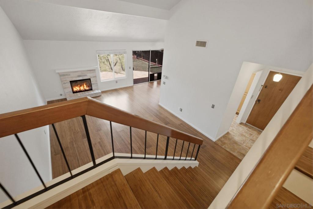 1612 Bridgeview Dr Property Photo 14