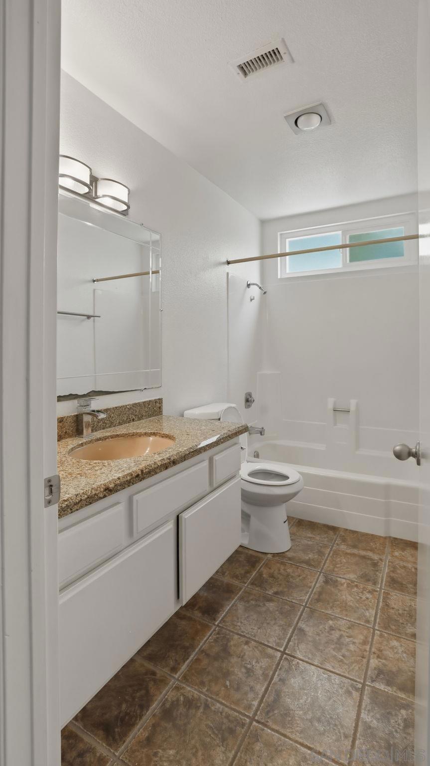 1612 Bridgeview Dr Property Photo 17