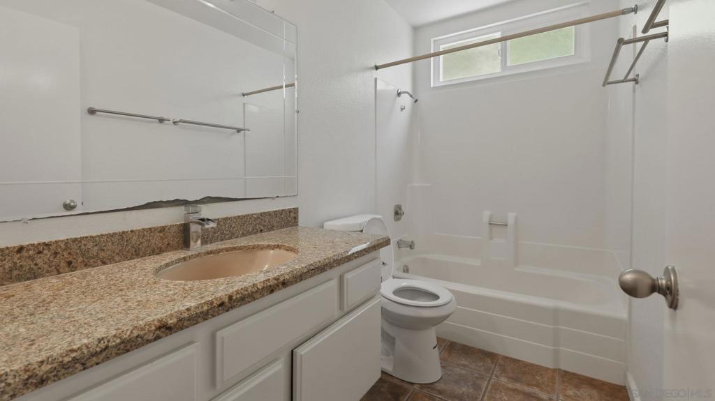 1612 Bridgeview Dr Property Photo 20