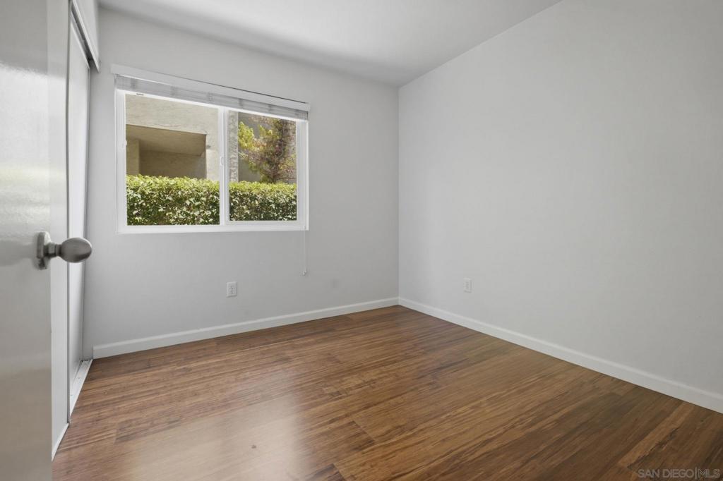 1612 Bridgeview Dr Property Photo 24