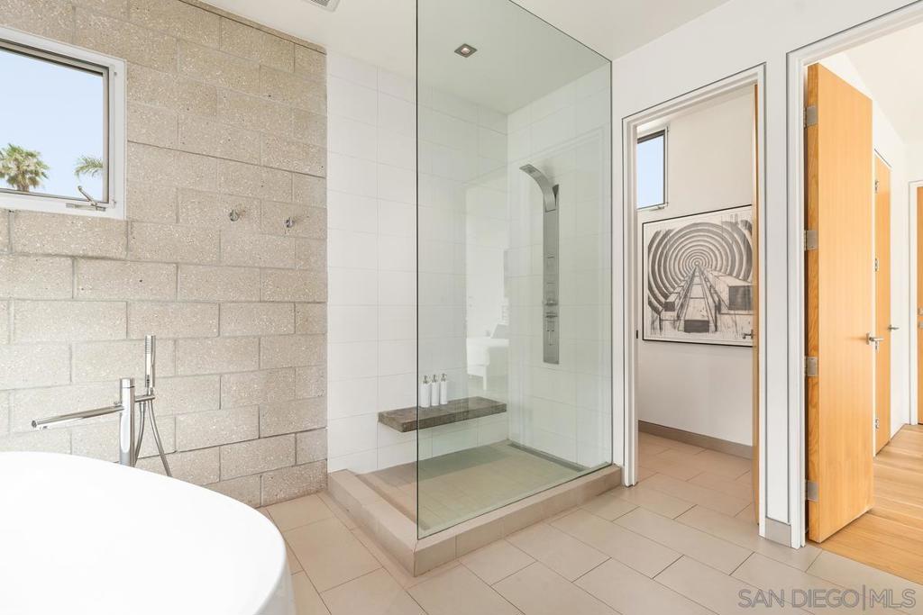 260016420SD Property Photo 46