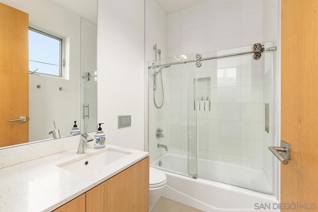 260016420SD Property Photo 52