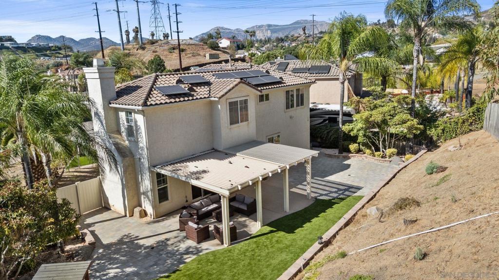 9305 Tiffany Park Pl Property Photo 3