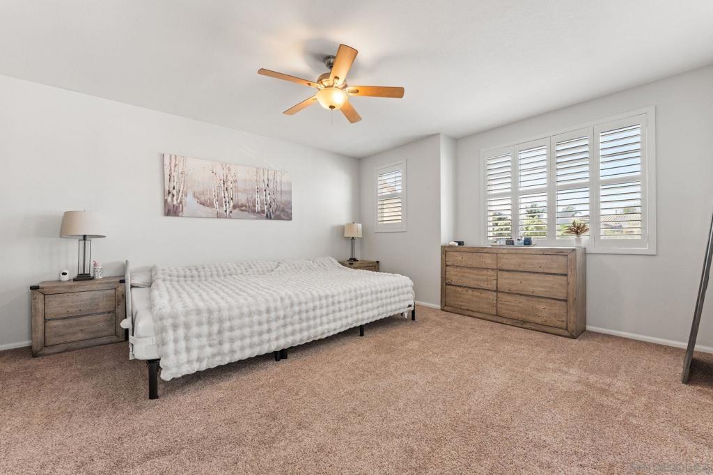 9305 Tiffany Park Pl Property Photo 26