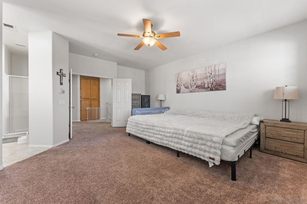 9305 Tiffany Park Pl Property Photo 27