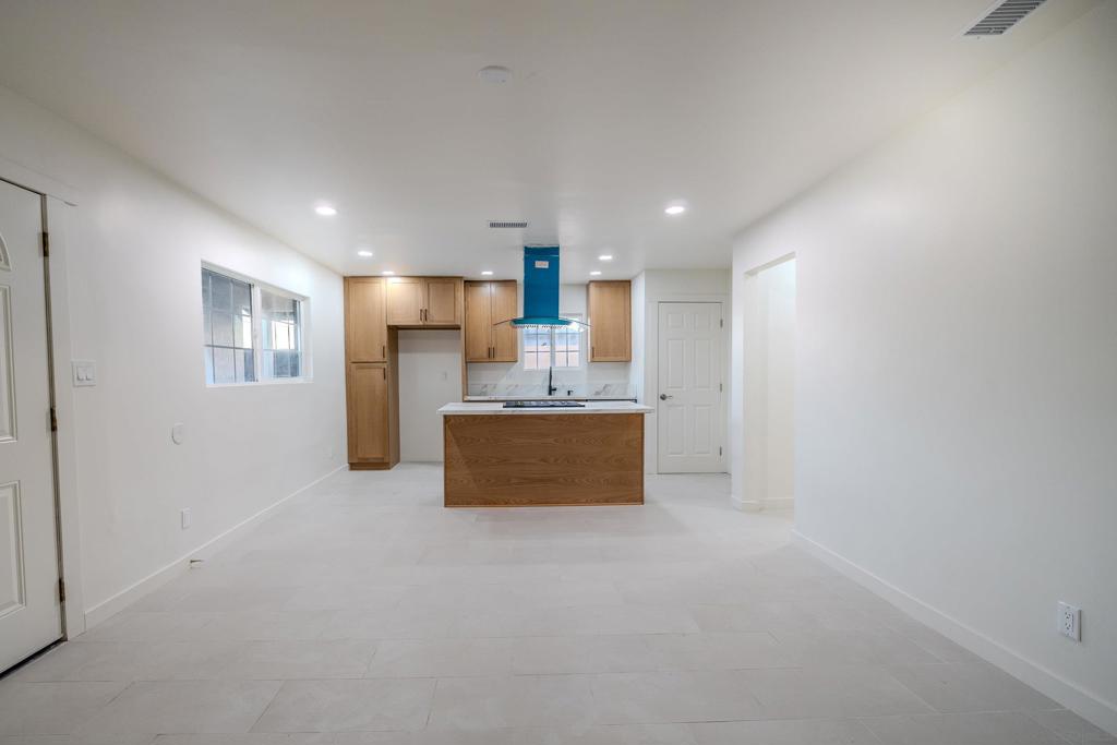 11931 160th Property Photo 4