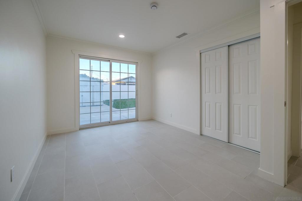 11931 160th Property Photo 6