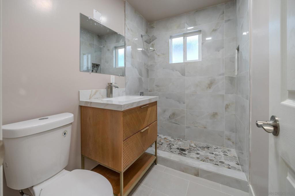 11931 160th Property Photo 8