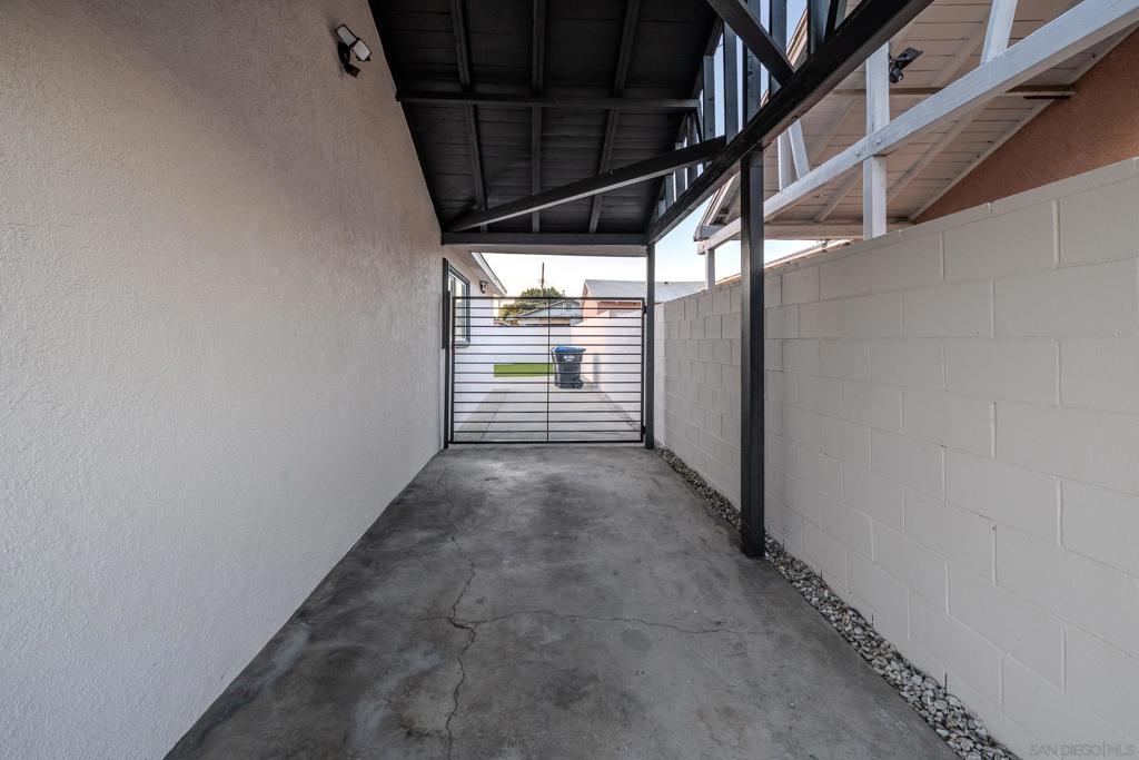 11931 160th Property Photo 10