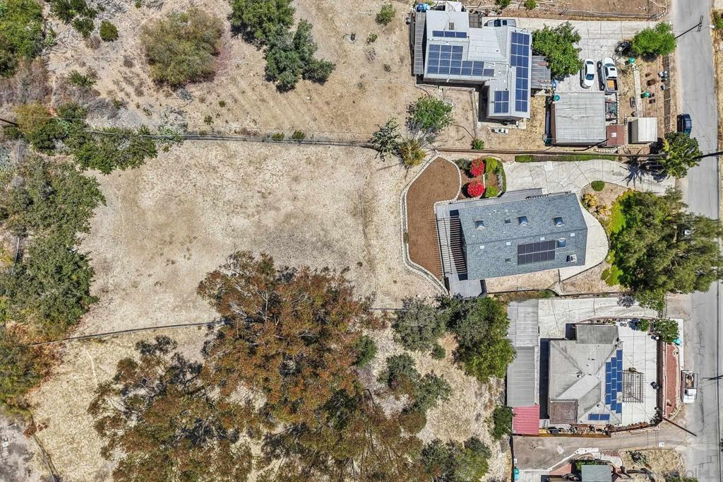 6214 Radio Dr. Property Photo 6