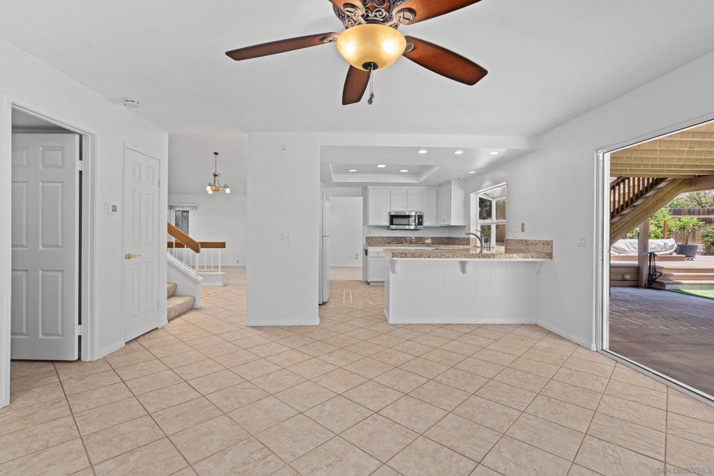 9193 Vista Entrada Property Photo 13