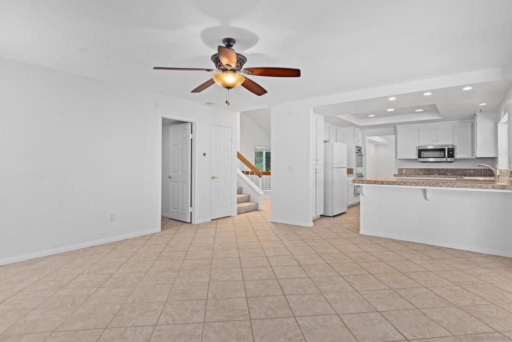 9193 Vista Entrada Property Photo 14