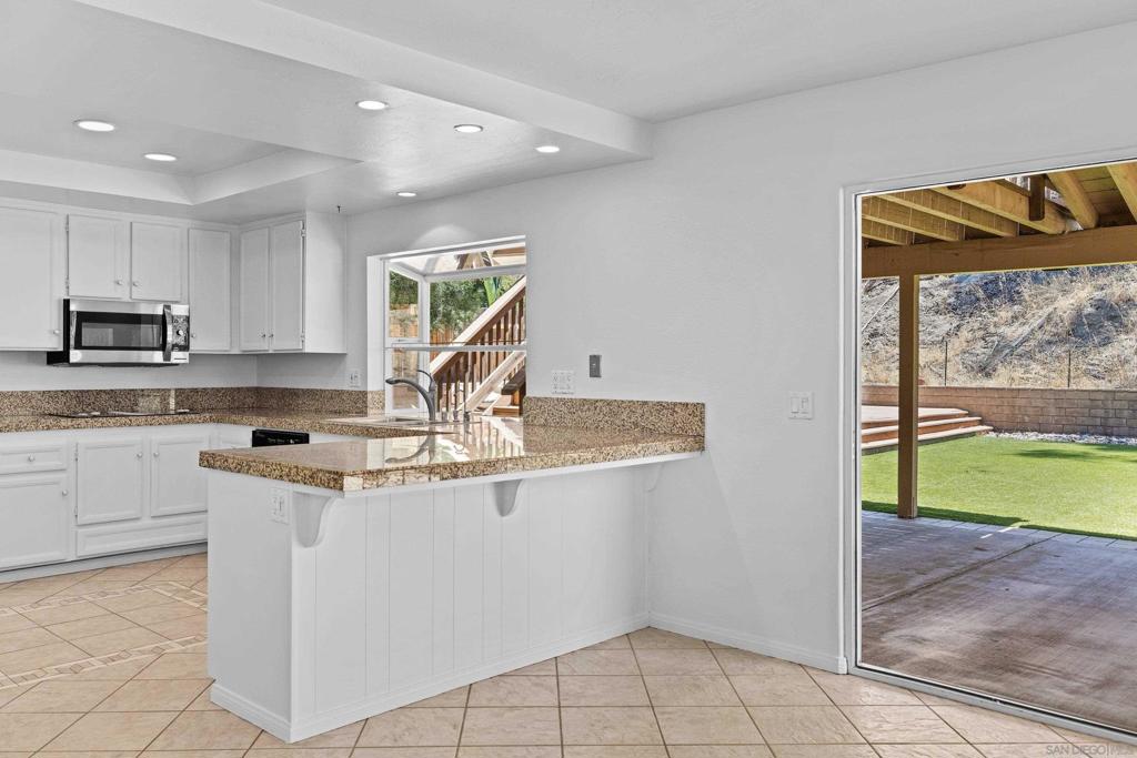 9193 Vista Entrada Property Photo 15