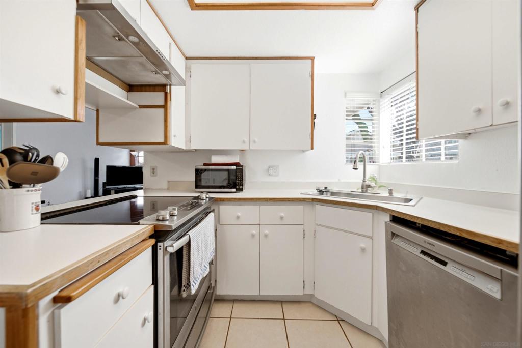 261 Riverview Way Property Photo 3
