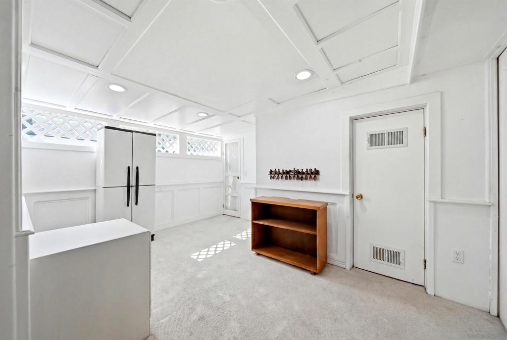 261 Riverview Way Property Photo 4