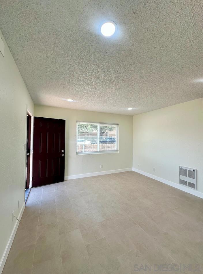 1254 Sumner A Property Photo 2
