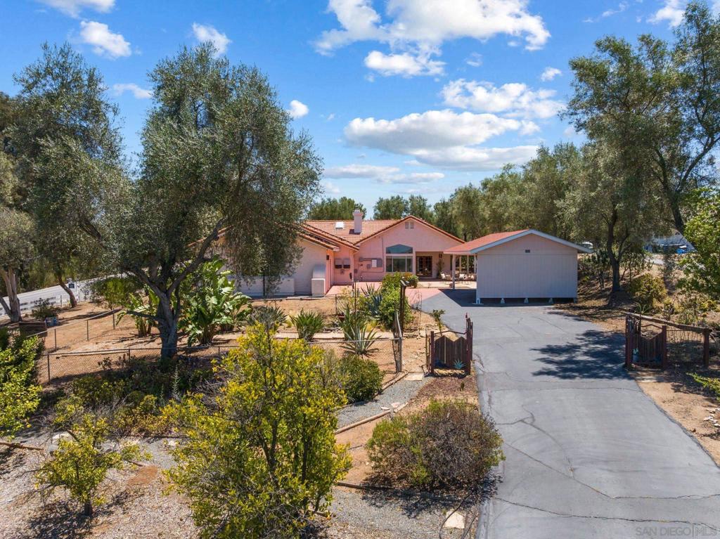579 Alpine Trail Rd. Property Photo 3