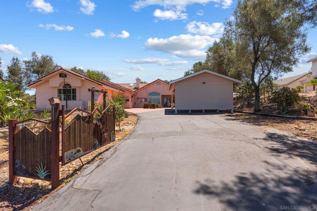 579 Alpine Trail Rd. Property Photo 8