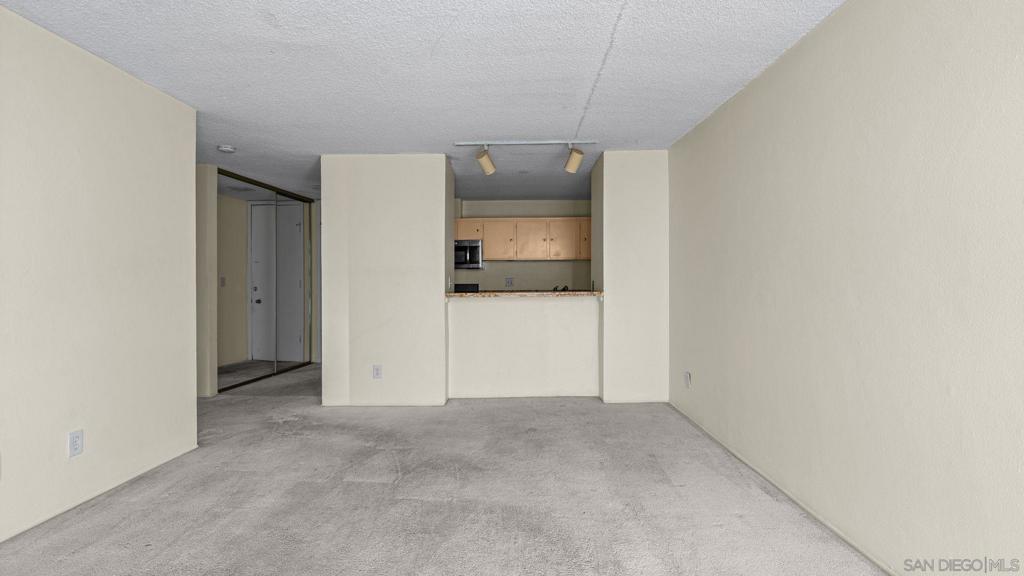 3050 Rue D'orleans 423 Property Photo 7