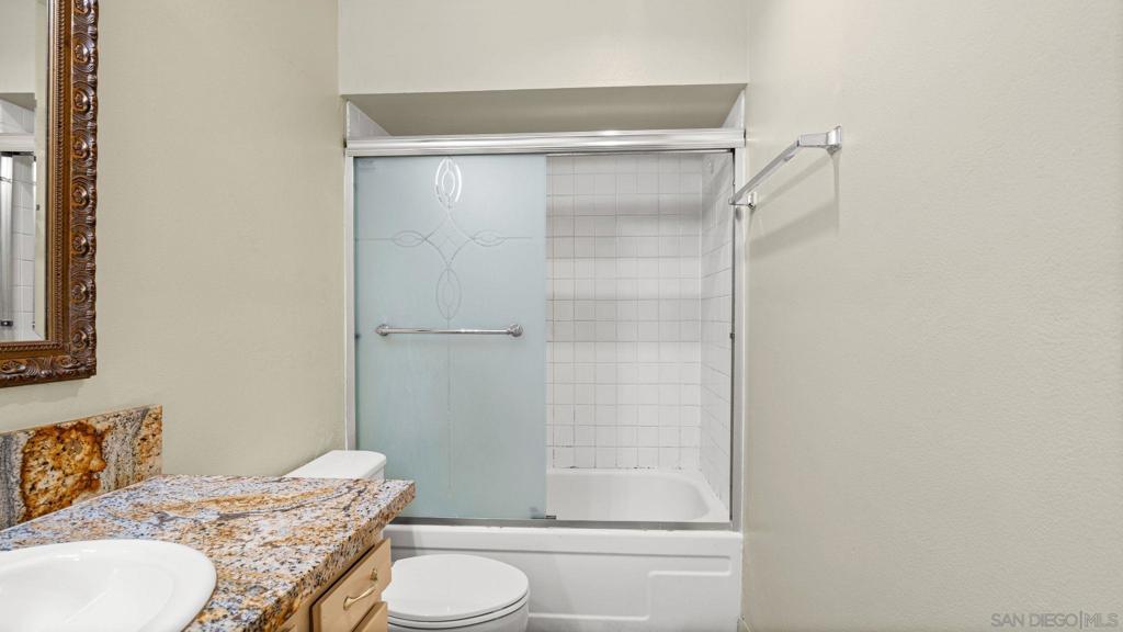 3050 Rue D'orleans 423 Property Photo 12