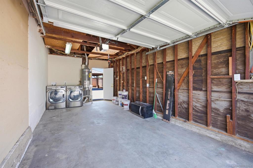 6476 Winona Ave Property Photo 53