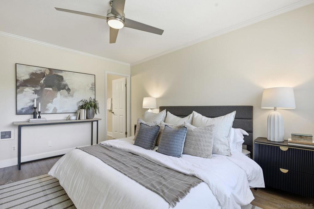 8650 Via Mallorca E Property Photo 8