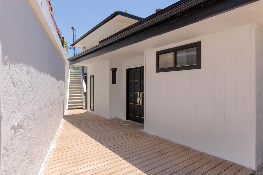 1694 Torrance St Property Photo 45