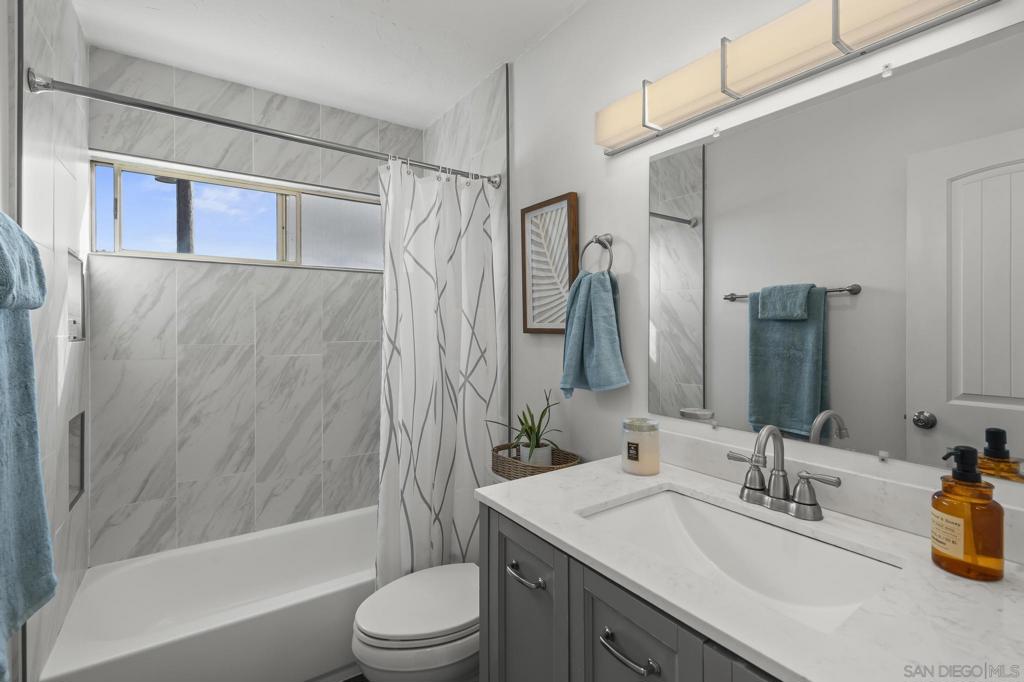 4477 Mentone St #211 Property Photo 32