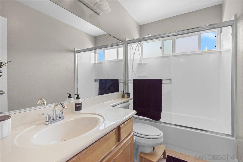 1321 Greenfield Dr 33 Property Photo 18