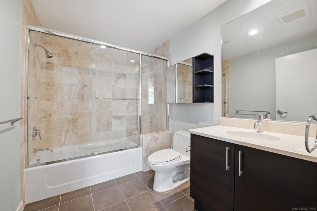 800 The Mark Ln 1409 Property Photo 17