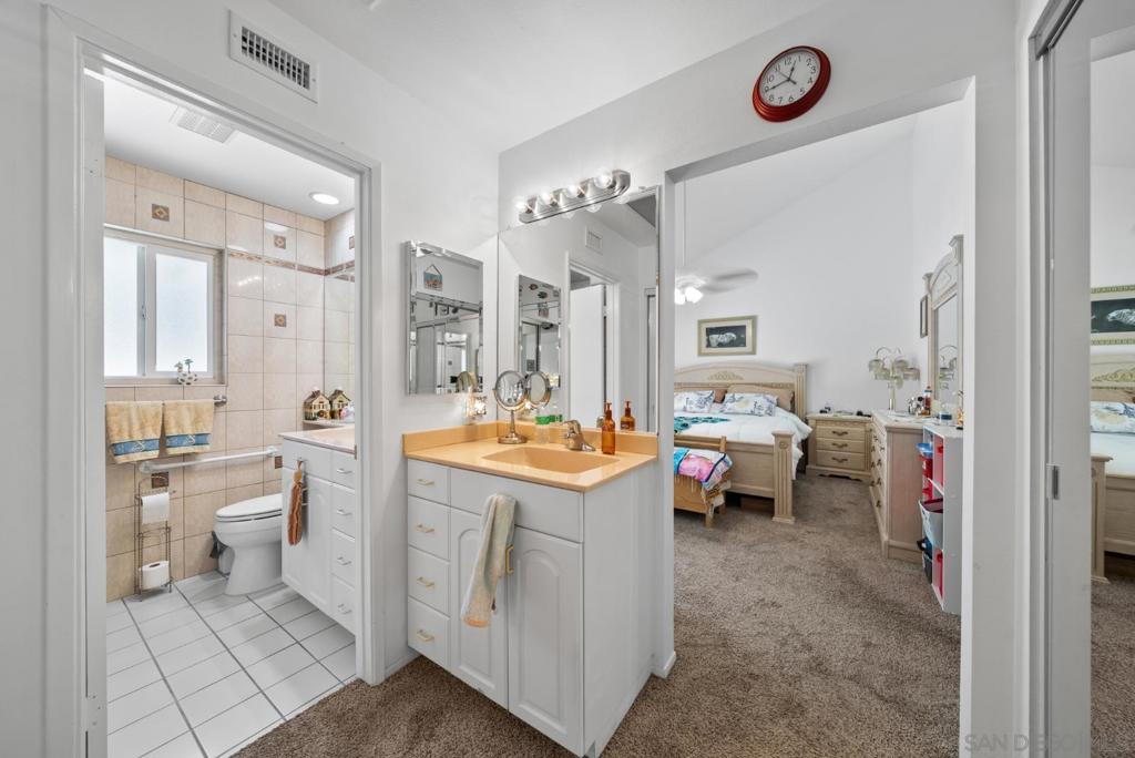 916 Carriage Property Photo 11