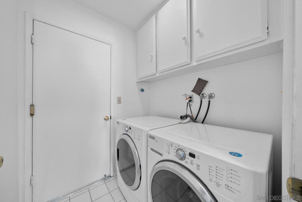 916 Carriage Property Photo 19