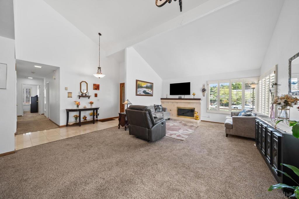 916 Carriage Property Photo 30