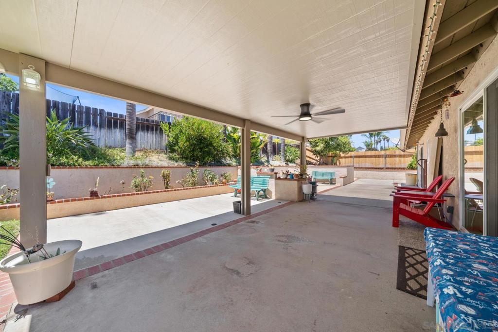 916 Carriage Property Photo 31