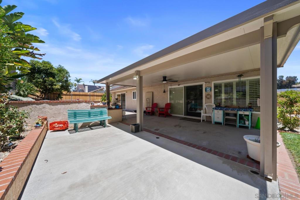 916 Carriage Property Photo 36