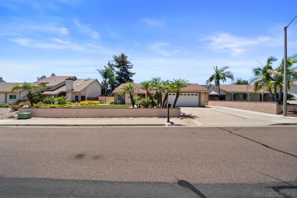 916 Carriage Property Photo 40