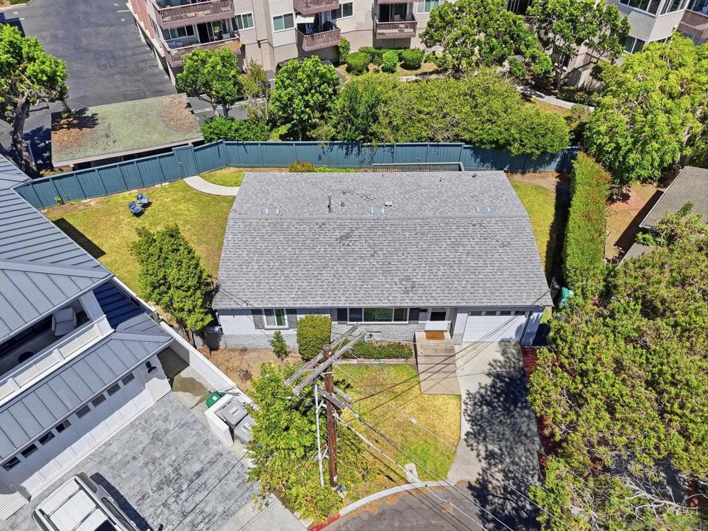 665 Pacific View Dr Property Photo 19