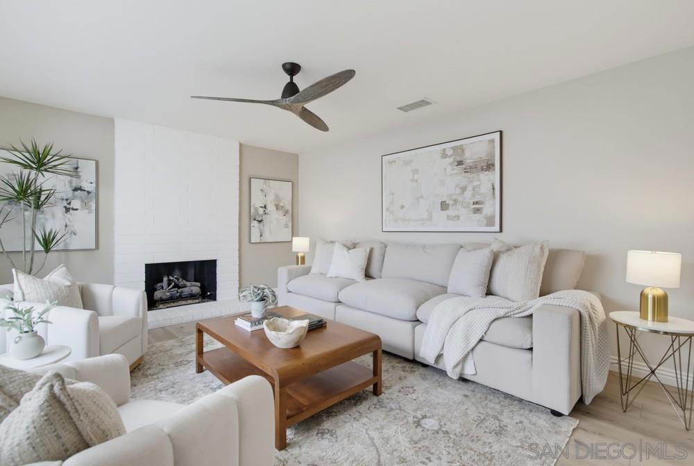 15356 Via Sansal Property Photo 5