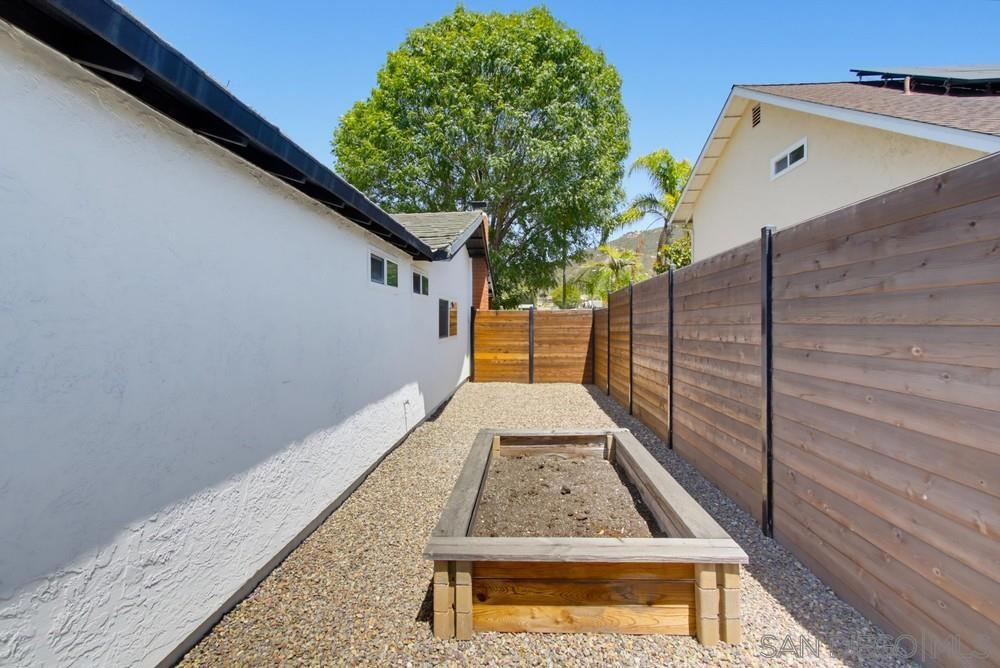15356 Via Sansal Property Photo 31