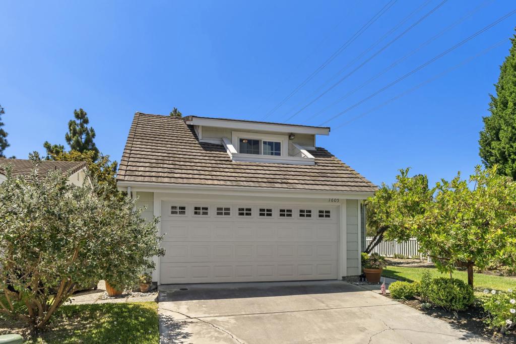 1605 Blossom Field Way Property Photo 3