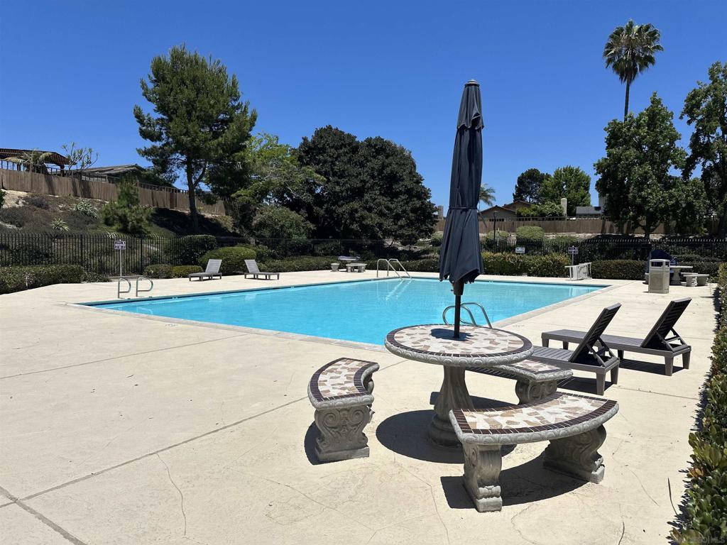 1605 Blossom Field Way Property Photo 21